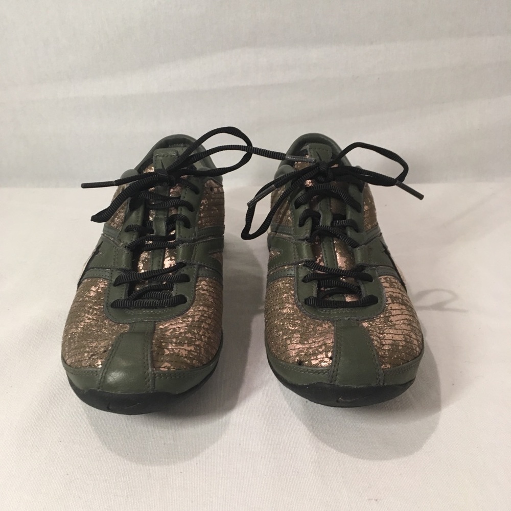 Nike Shox Q'Vida Running Shoes